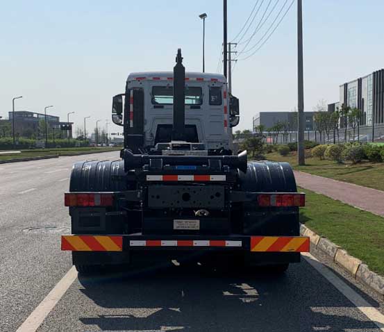 今創(chuàng)嘉藍(lán)牌KTE5310ZXXZ6車(chē)廂可卸式垃圾車(chē)公告圖片