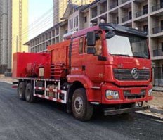 压裂车