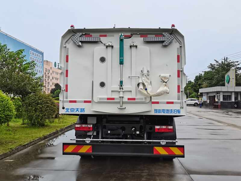 天路牌BTL5182TXSEQFCEV燃料电池洗扫车公告图片