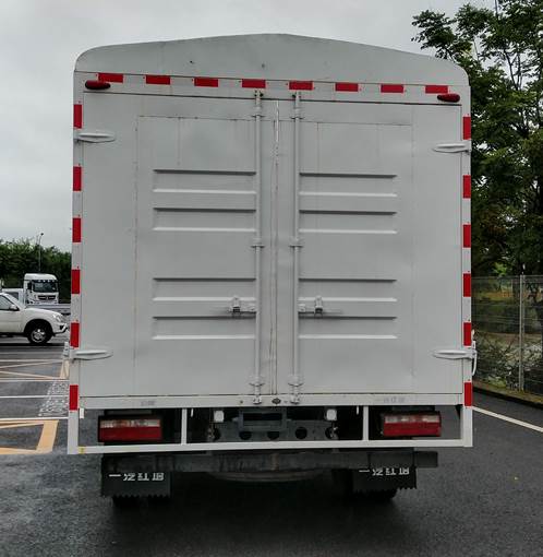 解放牌CA5040CCYK6L3E6-1倉(cāng)柵式運(yùn)輸車(chē)公告圖片