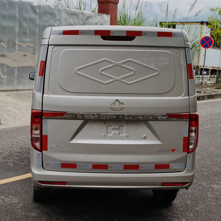 長安牌SC5021XXYVQ6B8廂式運(yùn)輸車公告圖片