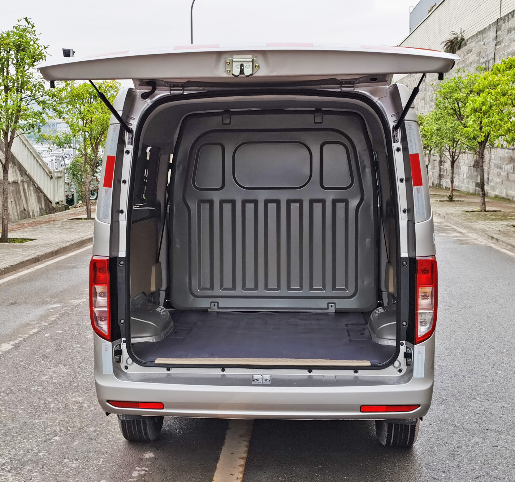 長安牌SC5021XXYVQ6B6廂式運輸車公告圖片