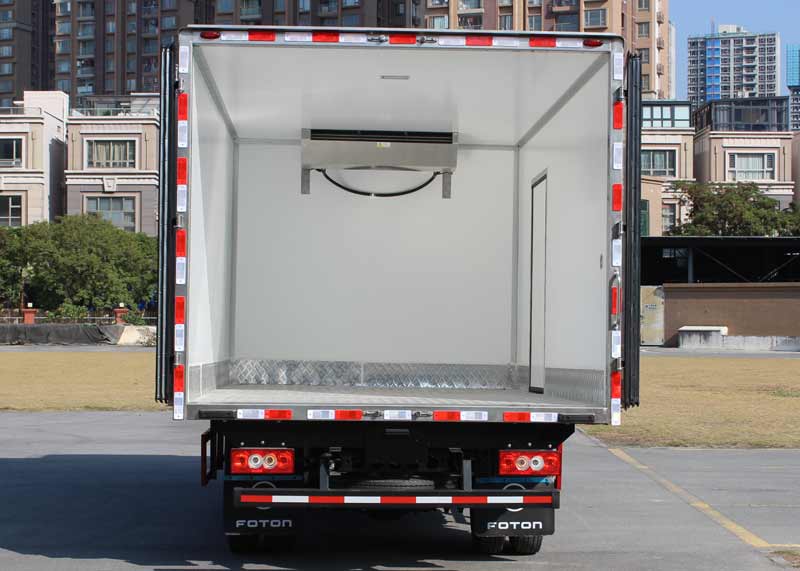 寶龍牌TBL5048XLCF冷藏車(chē)公告圖片