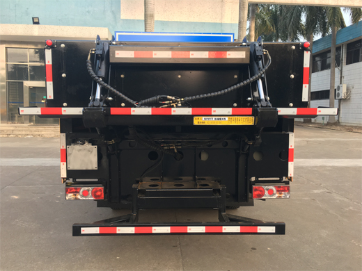 雙達(dá)牌ZLQ5070TFZ防撞緩沖車公告圖片