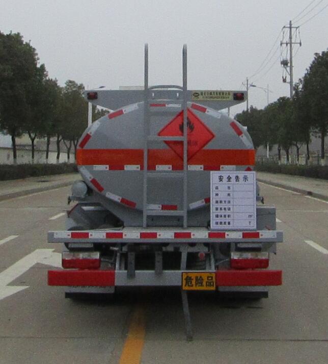 中汽力威牌HLW5100GJYEQ6加油車公告圖片