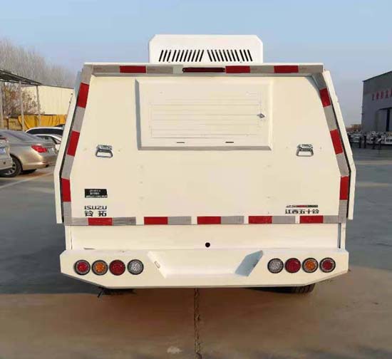 龍掛牌LGC5033XJQ警犬運(yùn)輸車公告圖片