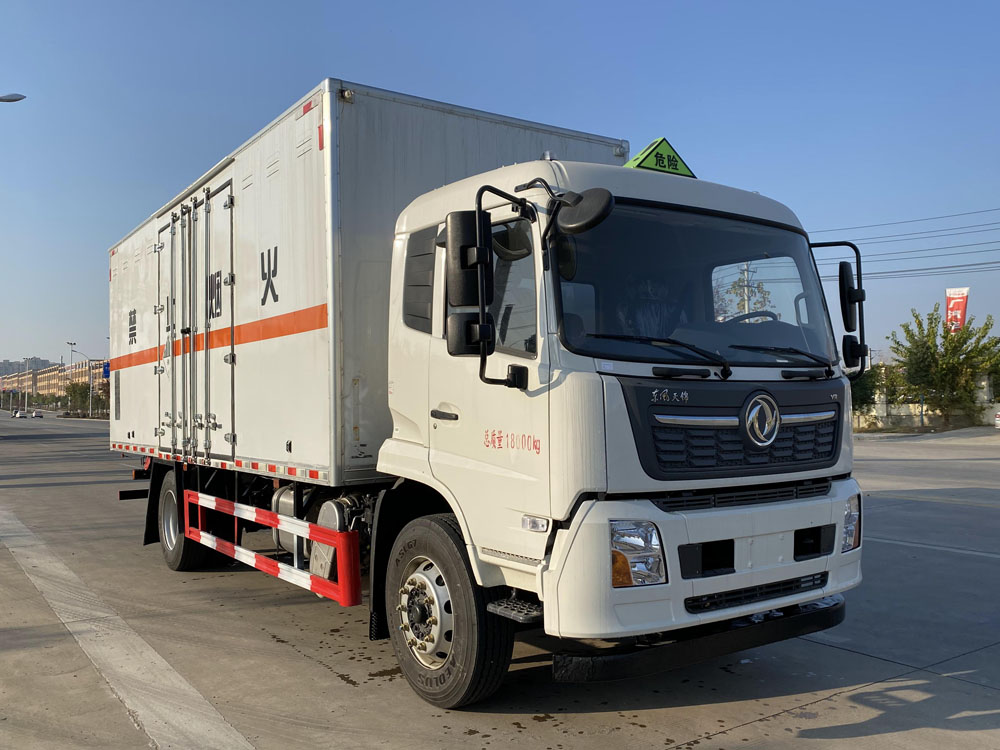 楚勝牌CSC5181XZWD6雜項危險物品廂式運輸車公告圖片