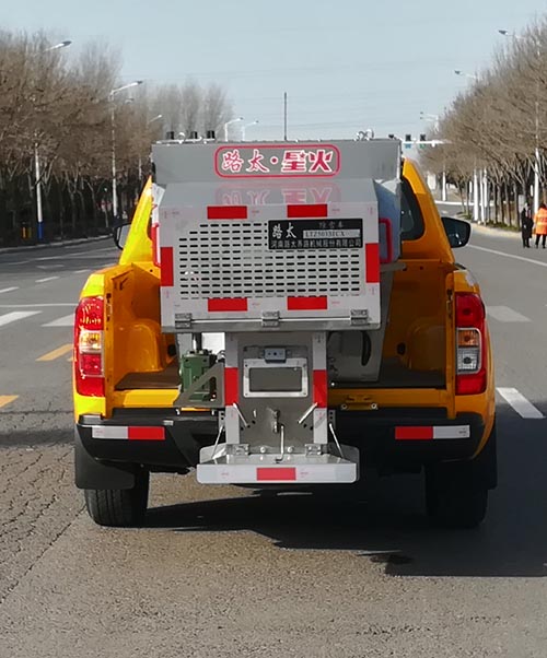 路太牌LTZ5033TCX除雪车公告图片