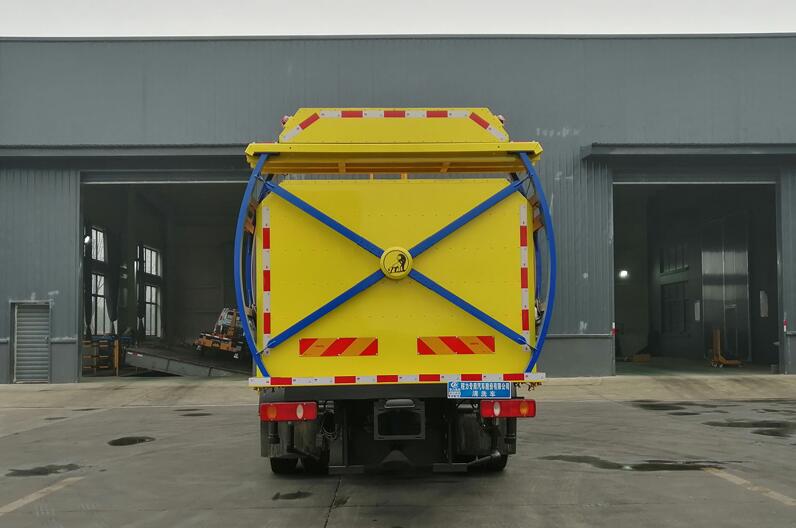 程力威牌CLW5188GQXD6清洗車(chē)公告圖片