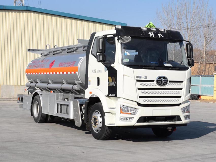 金碧牌PJQ5180GJYC6加油车公告图片