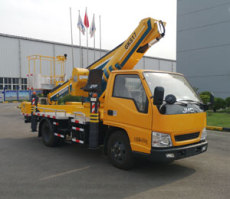 高空作业车