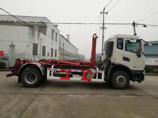 三聯(lián)牌YSY5180ZXXE6車廂可卸式垃圾車公告圖片