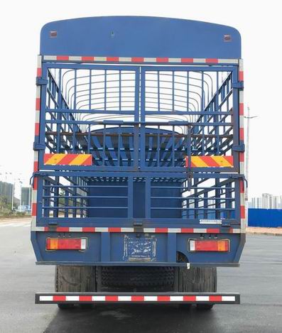 乘龍牌LZ5252CCQH5CC1畜禽運(yùn)輸車(chē)公告圖片