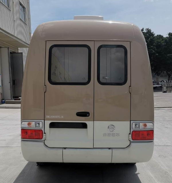 金旅牌XML5060XYL16醫(yī)療車(chē)公告圖片