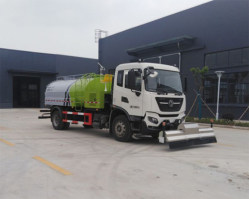 清洗车
