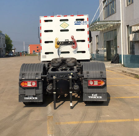 集瑞联合牌QCC4253N664-2牵引汽车公告图片