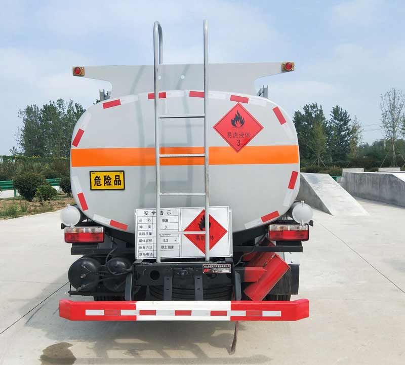 楚风牌HQG5120GYY6EQ运油车公告图片