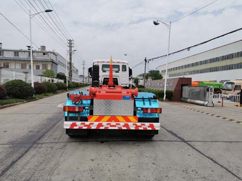 三聯(lián)牌YSY5311ZXXE6車廂可卸式垃圾車公告圖片
