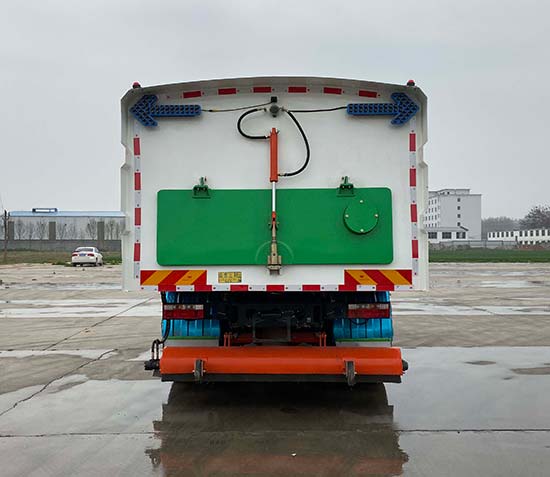 梁山三利牌LSL5180TXC吸塵車公告圖片