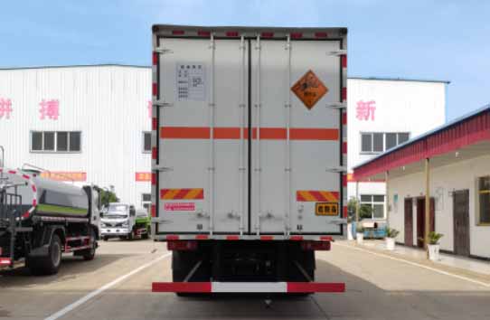 旺龍威牌WLW5180XQYD6爆破器材運輸車公告圖片