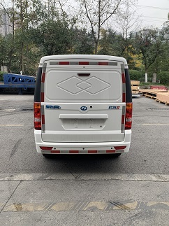 瑞馳牌CRC5030XXYFC11-BEV純電動(dòng)廂式運(yùn)輸車(chē)公告圖片