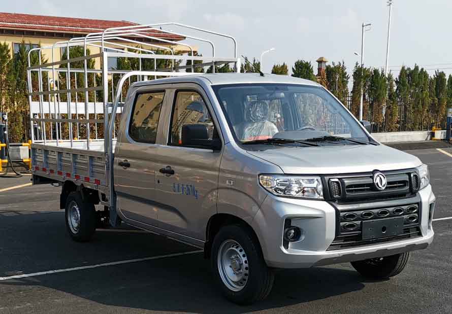 東風(fēng)牌DXK5030CCYC7HL倉(cāng)柵式運(yùn)輸車(chē)公告圖片