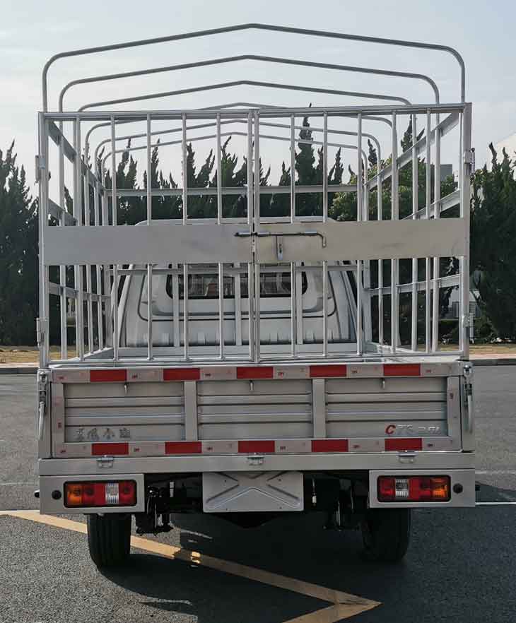 東風(fēng)牌DXK5030CCYC7HL倉(cāng)柵式運(yùn)輸車(chē)公告圖片