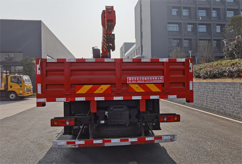 伴君長興牌AAA5181JSQDJ6隨車起重運輸車公告圖片