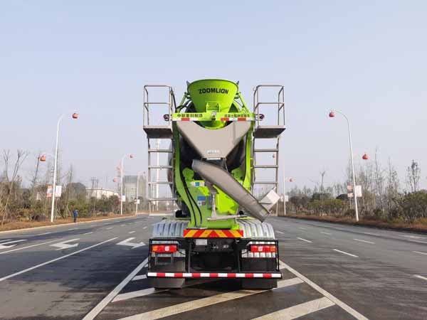 中聯(lián)牌ZLJ5312GJBL6F混凝土攪拌運輸車公告圖片