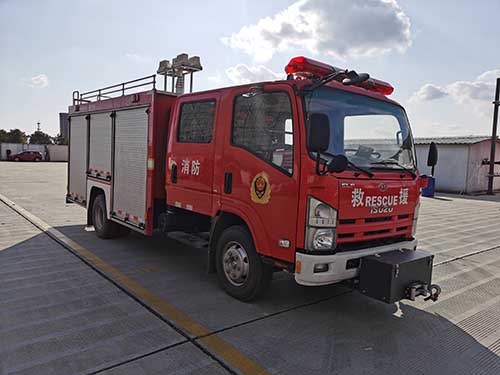 SXF5071TXFQC70型器材消防车图片