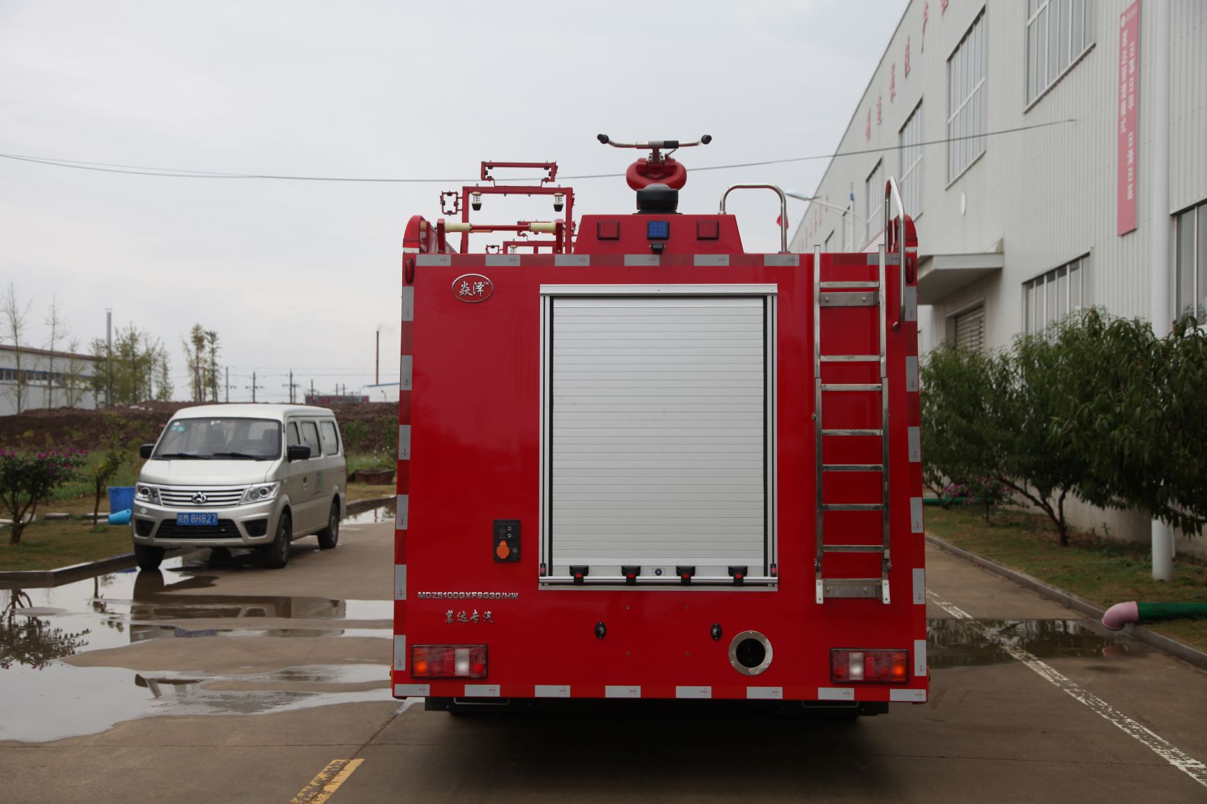 焱澤牌MDZ5100GXFSG30/HW水罐消防車公告圖片