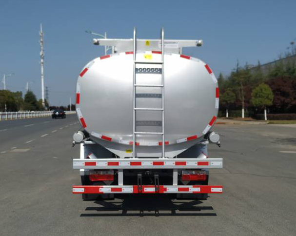 新東日牌YZR5120GPGE6普通液體運(yùn)輸車公告圖片