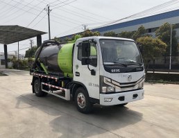 中城通达牌CLE5070GXW6吸污车