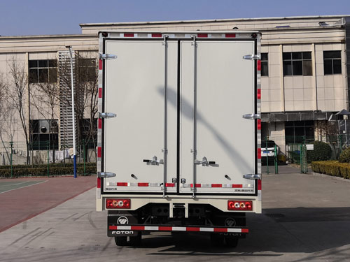 福田牌BJ5046XXY8JBA-50厢式运输车公告图片