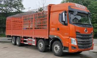 仓栅式运输车