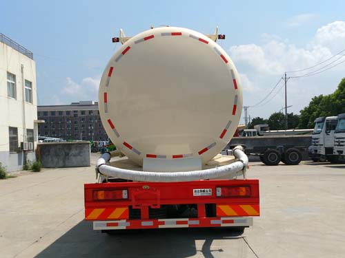 华威驰乐牌SGZ5310GFLZZ5J5低密度粉粒物料运输车公告图片