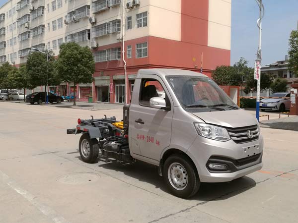 程力威牌CLW5030ZXXSC6車廂可卸式垃圾車公告圖片