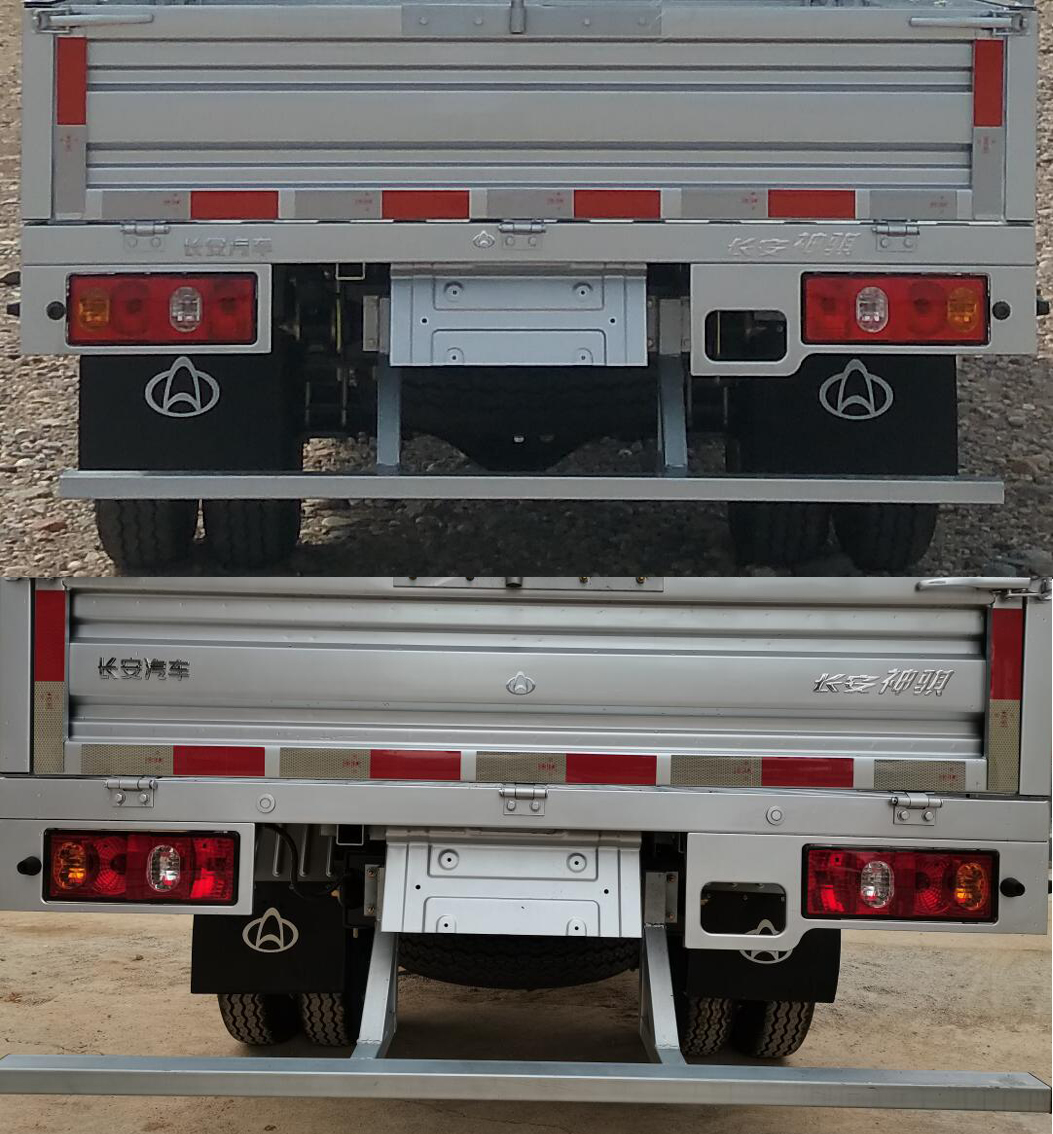 長(zhǎng)安牌SC5031CCYSBAH6倉(cāng)柵式運(yùn)輸車公告圖片