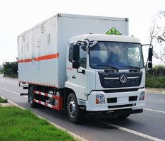 华悦达牌LZX5180XZWEX9杂项危险物品厢式运输车