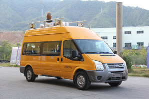 工程车