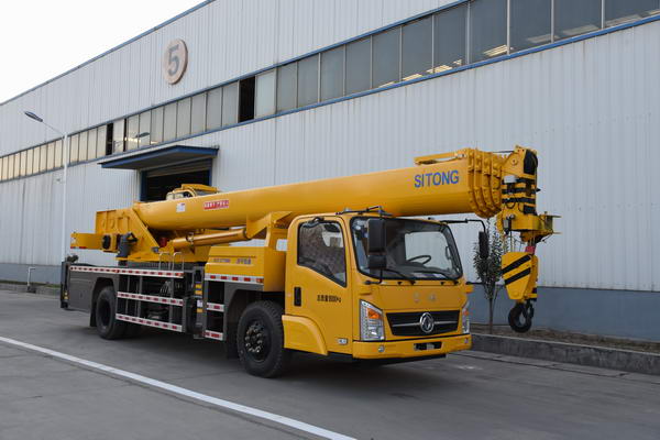 魯鷹牌SST5181JQZ16SZQ汽車起重機公告圖片