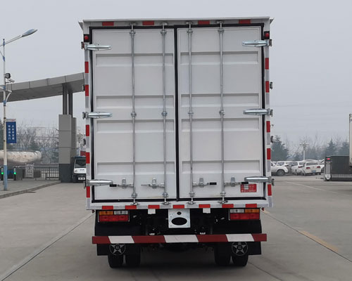 大運(yùn)牌CGC5095XXYBEV1Z1純電動(dòng)廂式運(yùn)輸車公告圖片