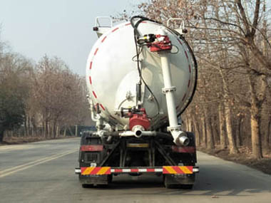 雙達(dá)牌ZLQ5252GXY吸引壓送車(chē)公告圖片