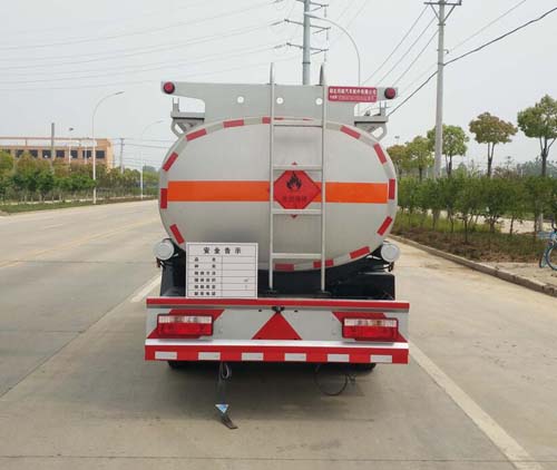 專威牌HTW5075GYYEC6運油車公告圖片