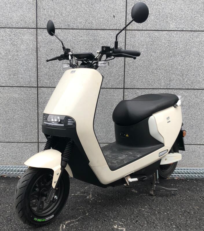 绿能牌LN1200DT-3电动两轮摩托车公告图片