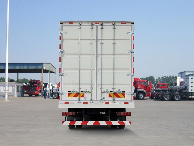 豪沃牌ZZ5187XXYK601JF1廂式運輸車公告圖片