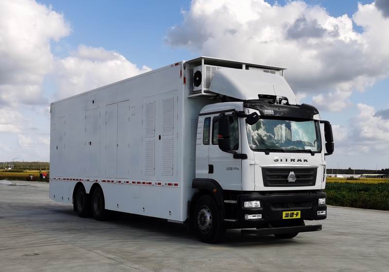 汕德卡牌ZZ5226XYLN584GF1K醫(yī)療車公告圖片