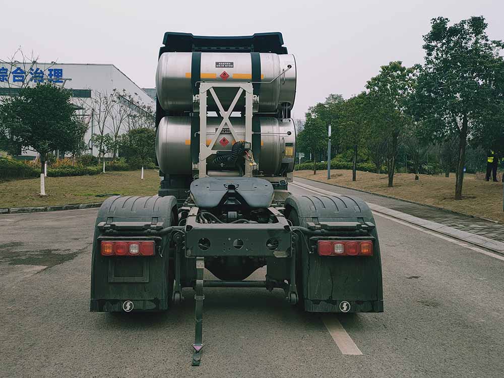 陕汽牌SX4189XD1TLQ2牵引汽车公告图片