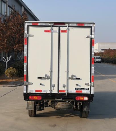 飛碟牌FD5020XXYD79K6-1廂式運輸車公告圖片