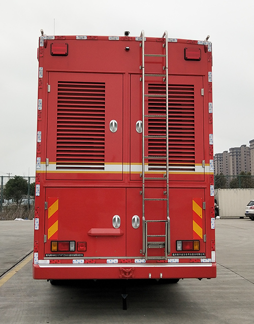 南马牌NM5213TXFTZ5500通信指挥消防车公告图片